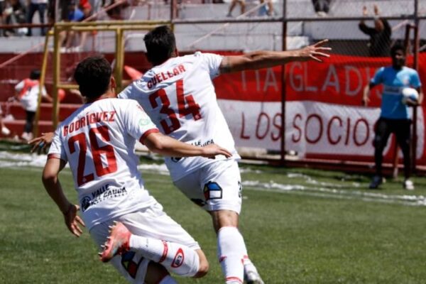 Todas las voces todas, toda la sangre toda…