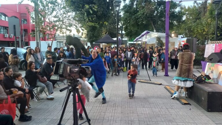 Todo un éxito la Primera Feria del Libro de San Felipe